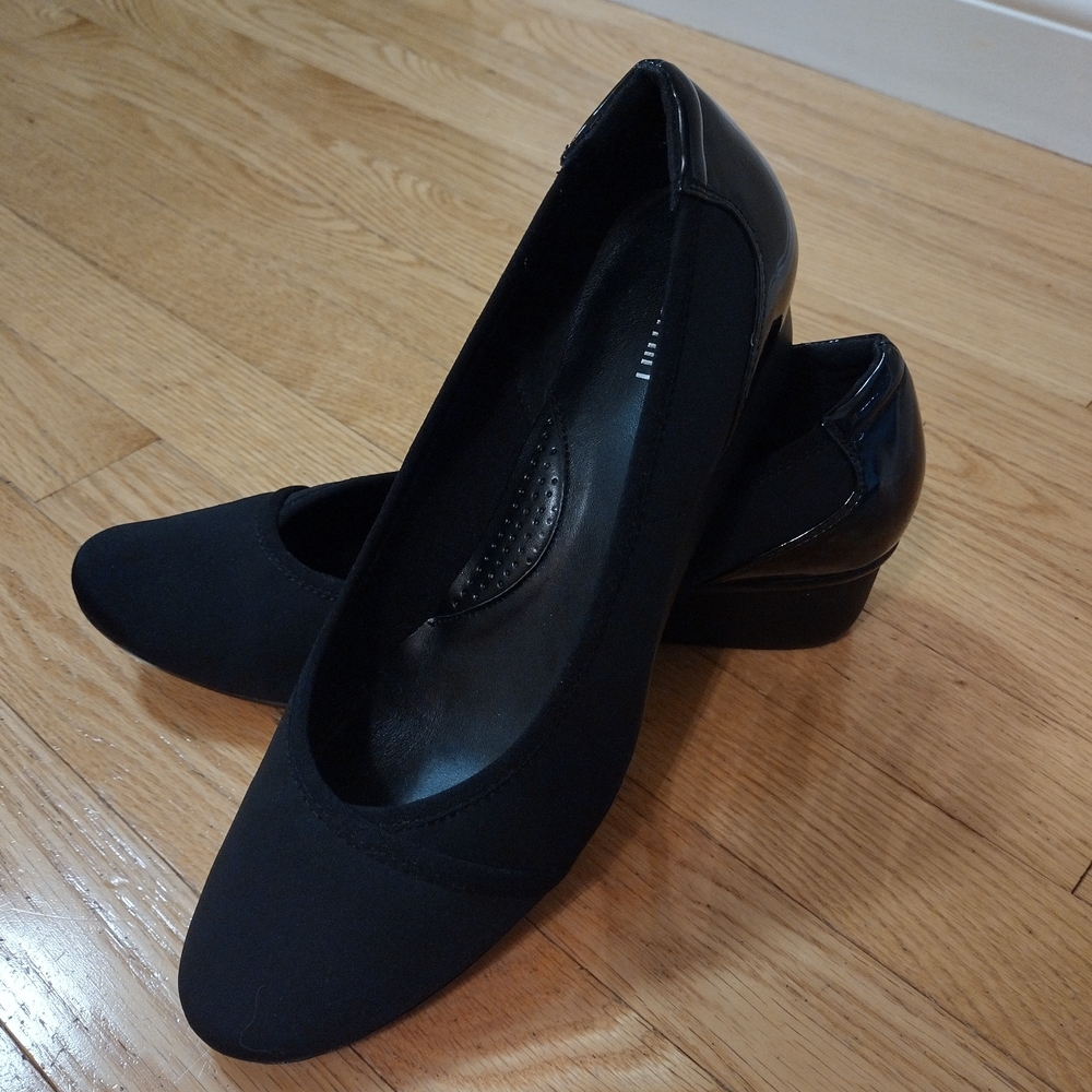 JASMIN Black Women's Shoes Sz.10
